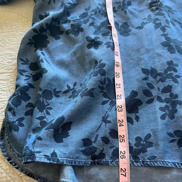 J Jill Women 2X Split Neck Tab Sleeve Popover Chambray Floral Blue Blouse Tencel - Picture 8 of 8